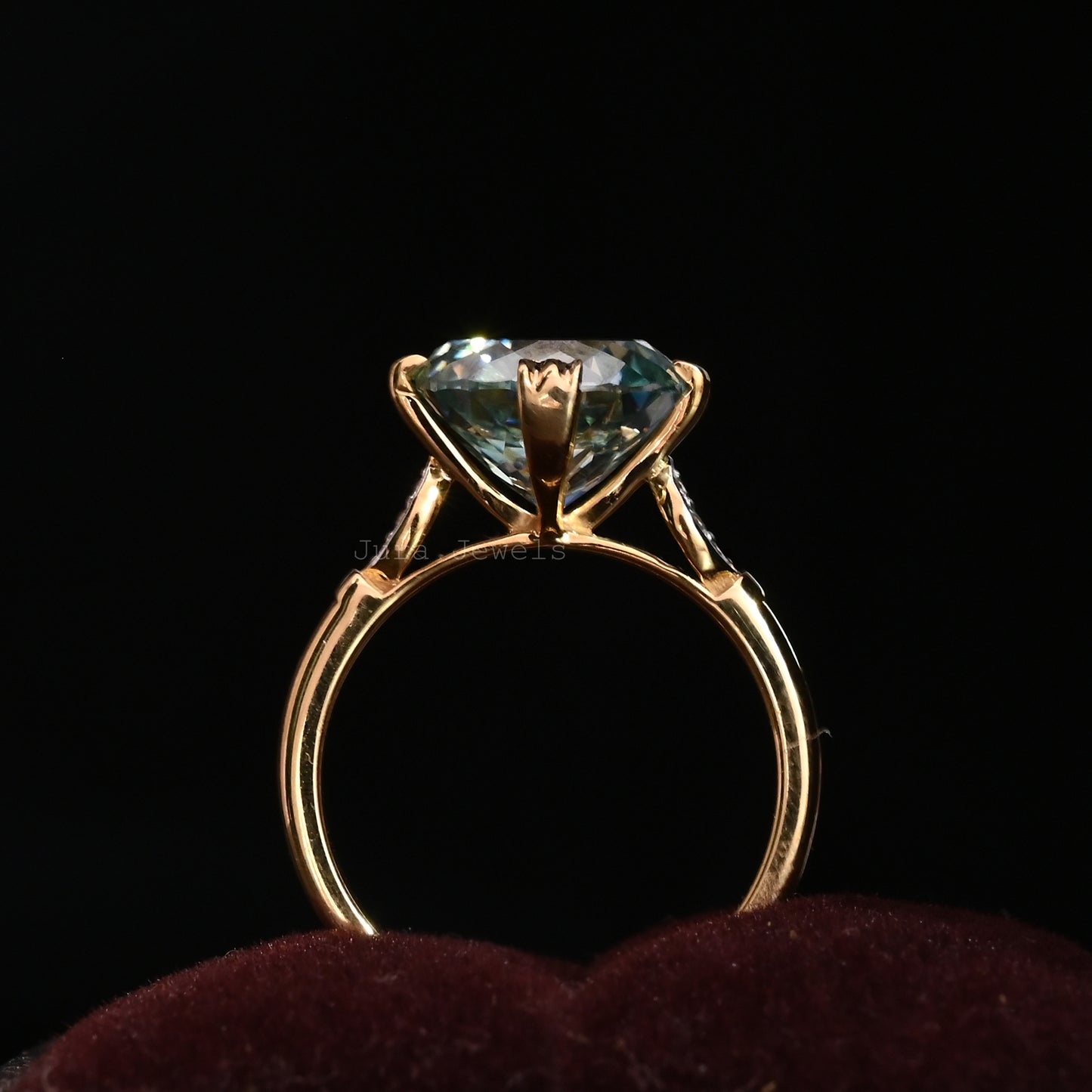 Green Portuguese Round Cut Moissanite Engagement Ring For Her