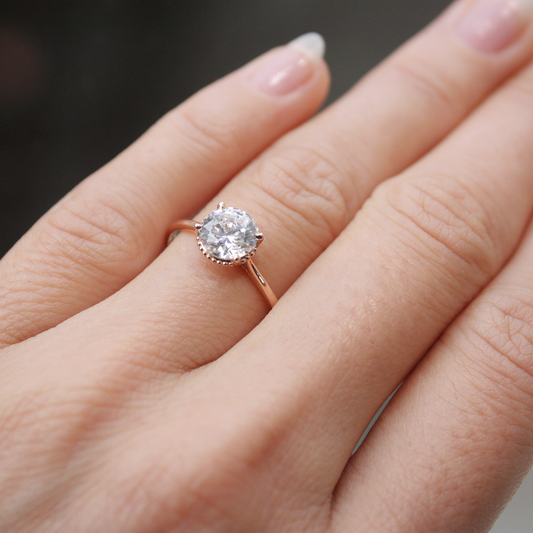 Four Prongs Round Cut Moissanite Anniversary Ring For Her