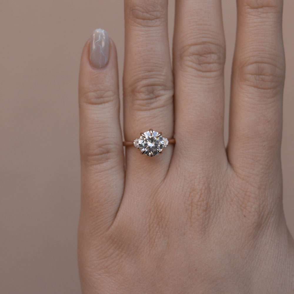 Three Stone Round Cut Moissanite Engagement Ring