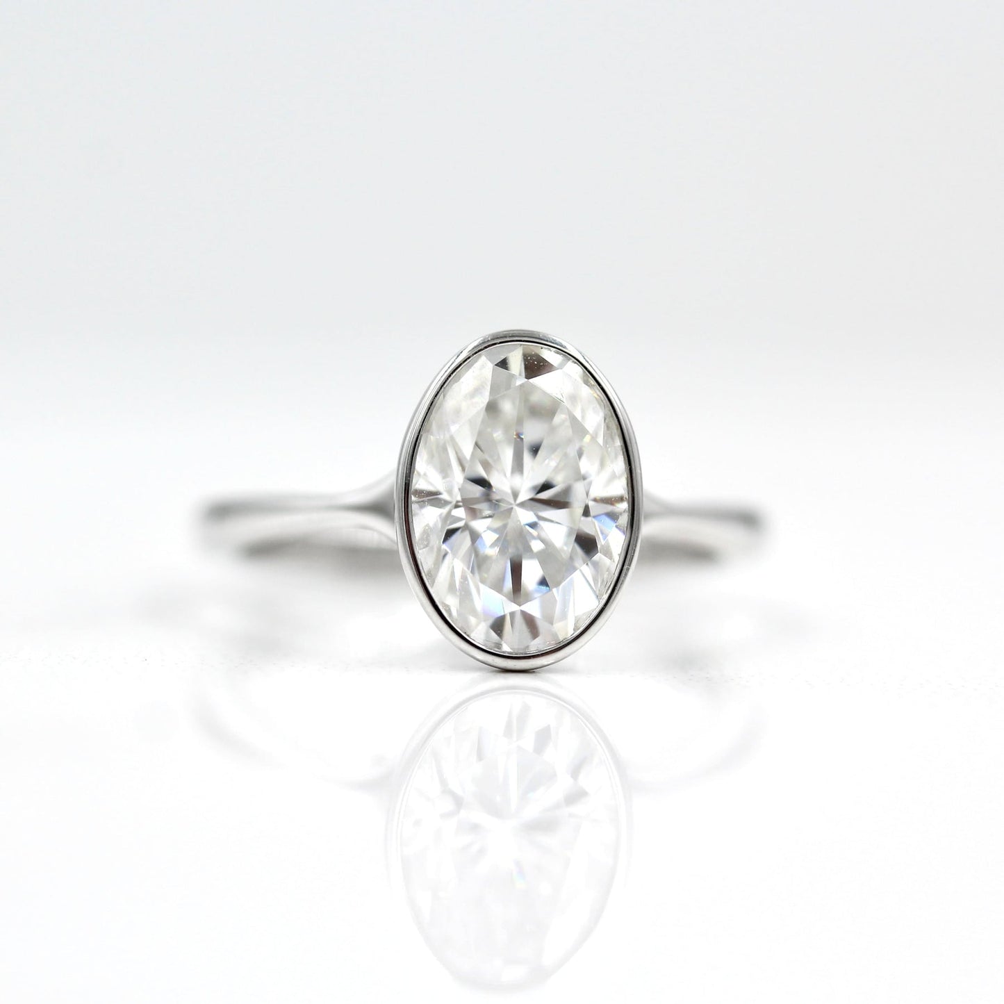 Stunning Bezel Oval Cut Moissanite Anniversary Ring