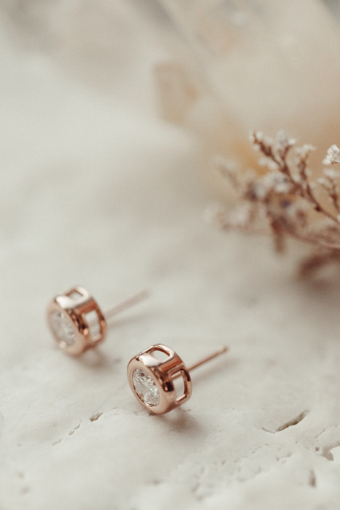 Bezel Round Cut Moissanite Anniversary Studs Earring For Her