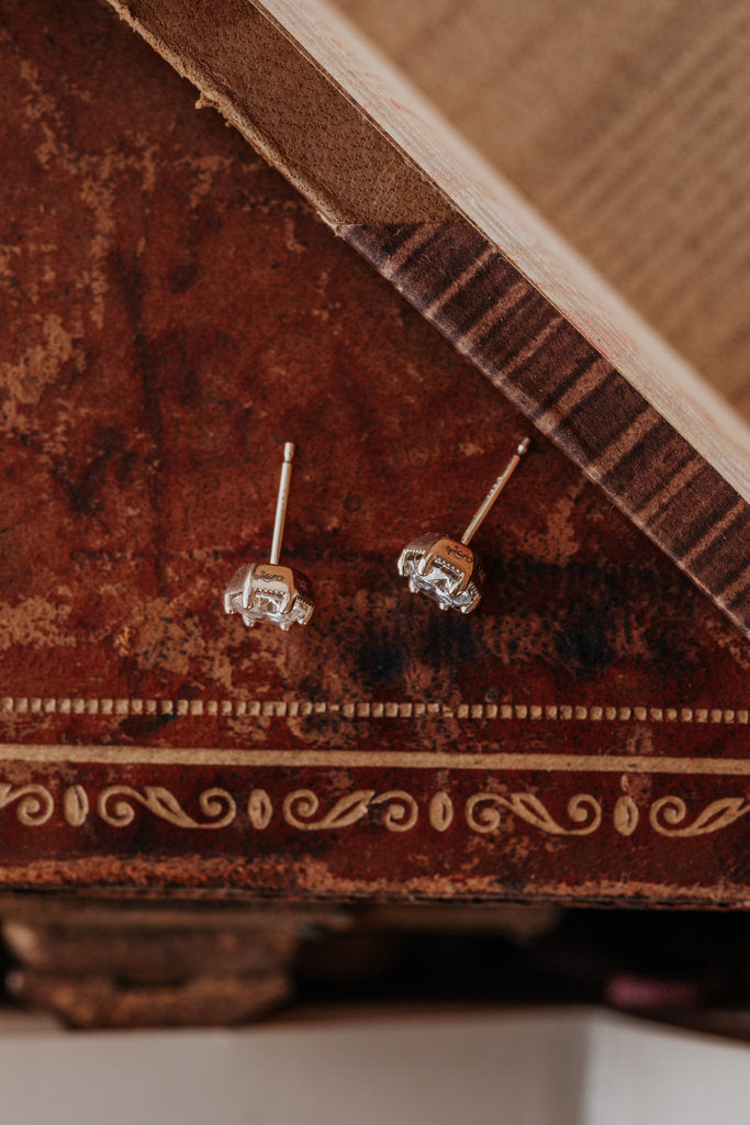 Hexagon Set Round Cut Moissanite Bridesmaid Stud Earring Gift For Her