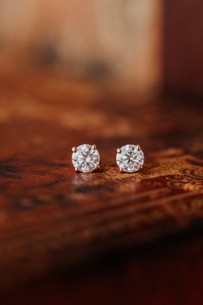 Four Prongs Round Cut Moissanite Diamond Stud Earrings