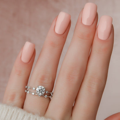 Stunning Round Cut Bridal Set Moissanite Wedding Ring For Her