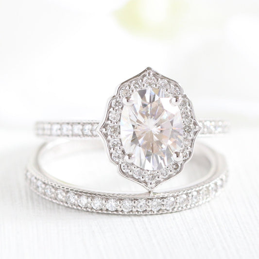 Halo Oval Cut Bridal Set Moissanite Engagement Ring For Her