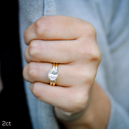 East-West Solitaire Oval Cut Moissanite Proposal Wedding Ring For Her