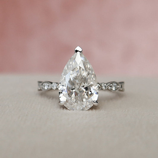 Stunning Pear Cut Moissanite Engagement Ring Gift For Her