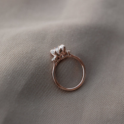 Three Stone Round Cut Moissanite Engagement Ring