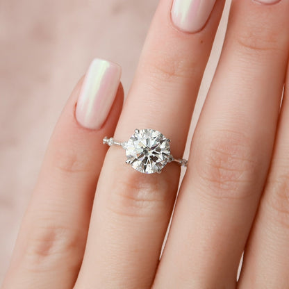 Solitaire Round Cut Moissanite Anniversary Ring