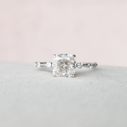 Stunning Cushion Cut Moissanite Engagement Ring For Bridal