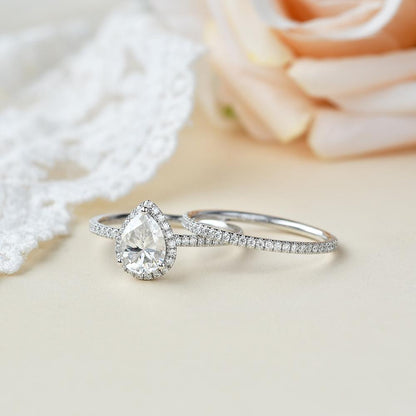 Halo Pear Cut Moissanite Bridal Set Engagement Ring For Her