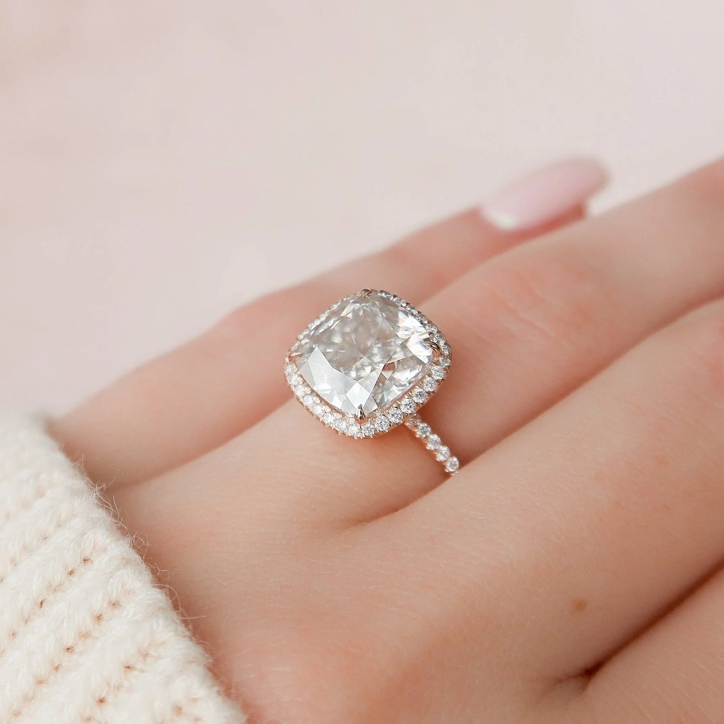 Halo Cushion Cut Moissanite Proposal Wedding Ring For Wify