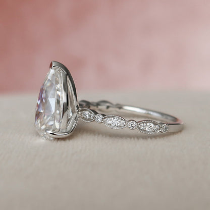 Stunning Pear Cut Moissanite Engagement Ring Gift For Her