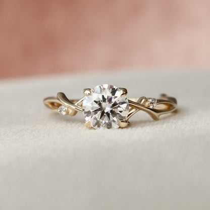 Starling Round Cut Moissanite Engagement Ring For Her