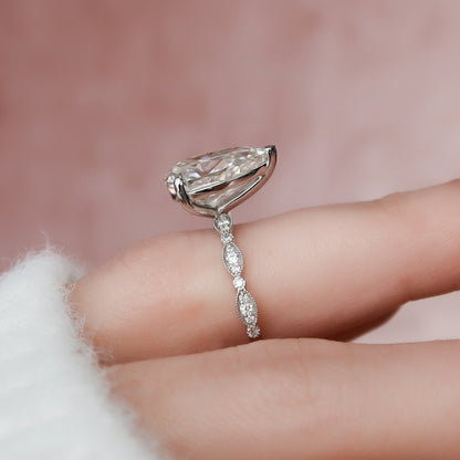 Stunning Pear Cut Moissanite Engagement Ring Gift For Her