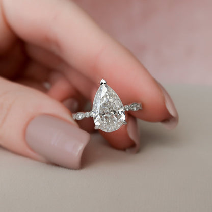 Stunning Pear Cut Moissanite Engagement Ring Gift For Her