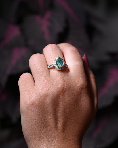 Elegance Halo Green Pear Step Cut Moissanite Split Wedding Ring