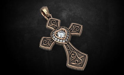 Cross With Hearts Shape Moissanite Engagment Pendants