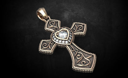 Cross With Hearts Shape Moissanite Engagment Pendants