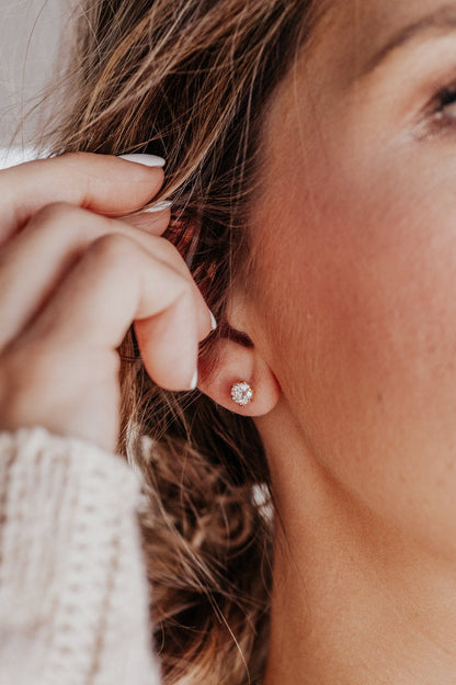 Hexagon Set Round Cut Moissanite Bridesmaid Stud Earring Gift For Her