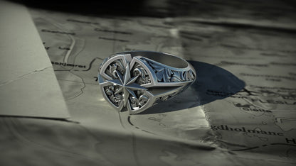 Wind Rose Star Compass Traveler Pattern Signet Ring